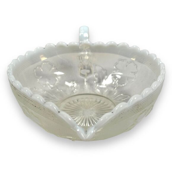 Vintage Northwood Glass Blooms & Blossoms Heart Shaped Gravy Boat White Clear - Picture 1 of 10